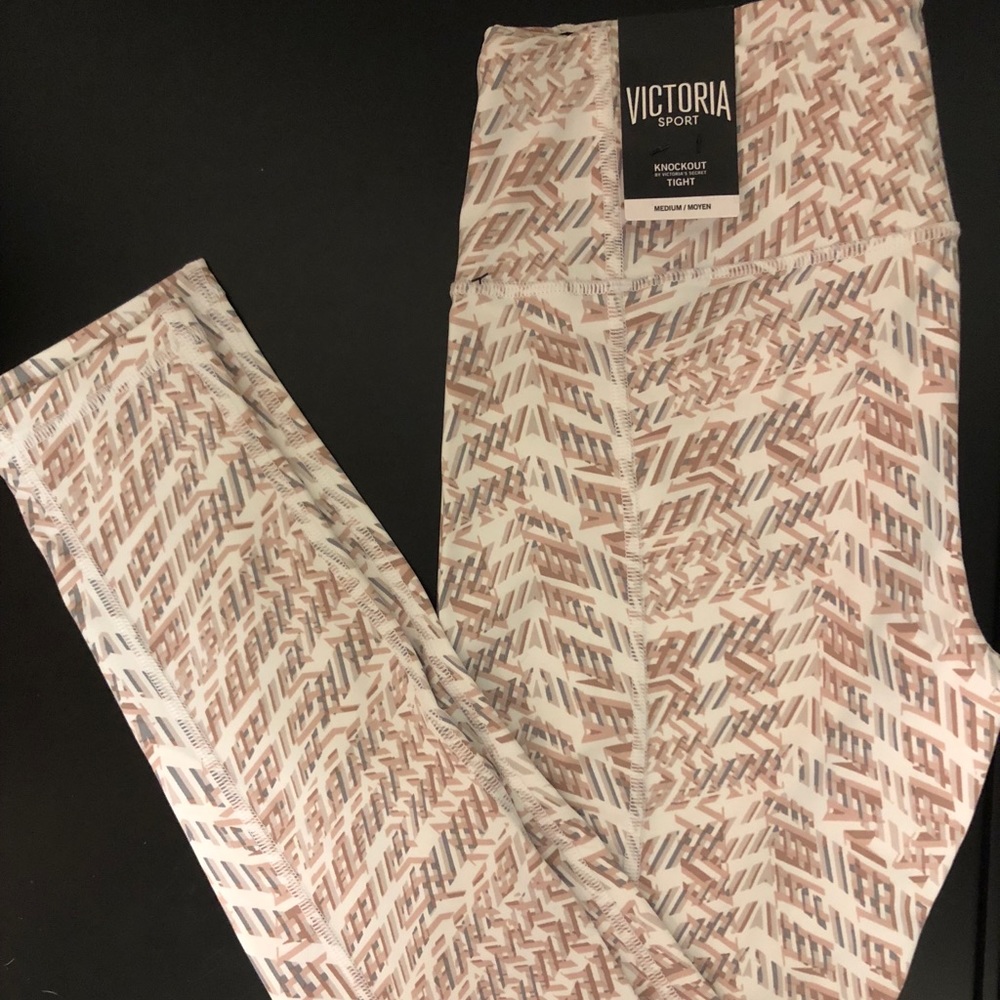 Knockout tights